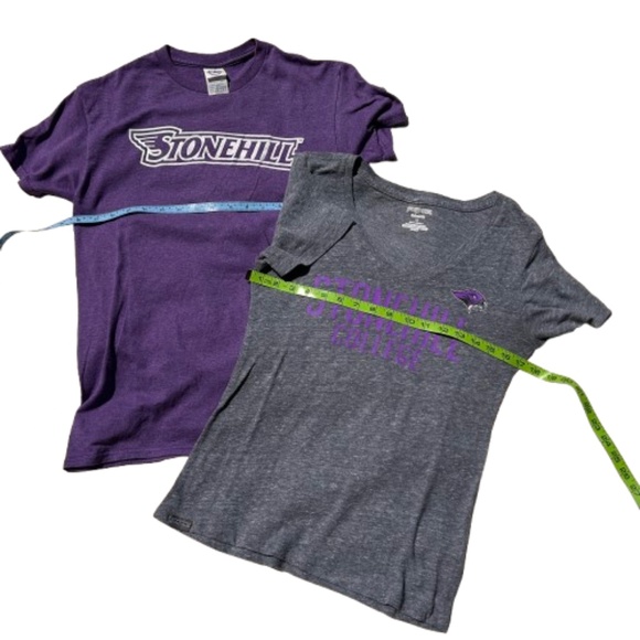 STONEHILL COLLEGE T- SHIRT - Picture 8 of 8